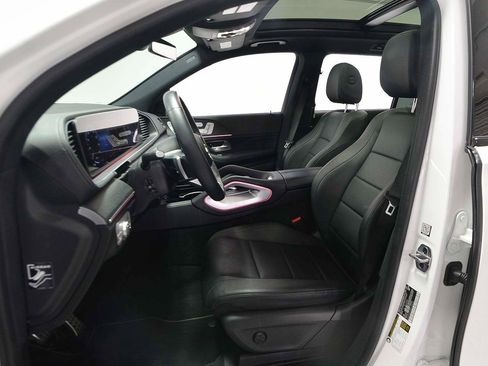 Used 2024 Mercedes-Benz GLS 450 4MATIC image 8