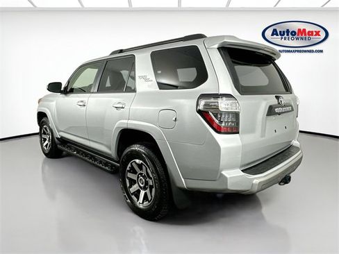 Used 2024 Toyota 4Runner TRD Off-Road Premium image 5