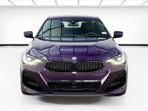 Used 2025 BMW 230i Coupe w/ M Sport Package RWD image 2