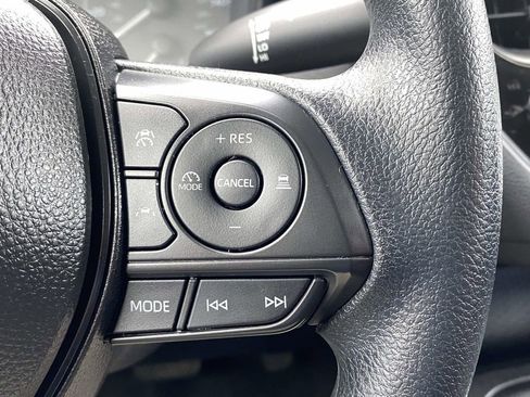 Used 2025 Toyota Corolla LE image 35