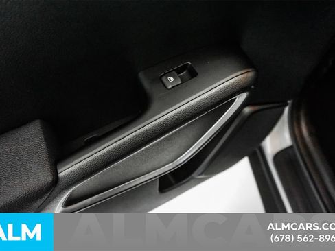 Used 2025 Kia Soul LX w/ LX Technology Package FWD image 41