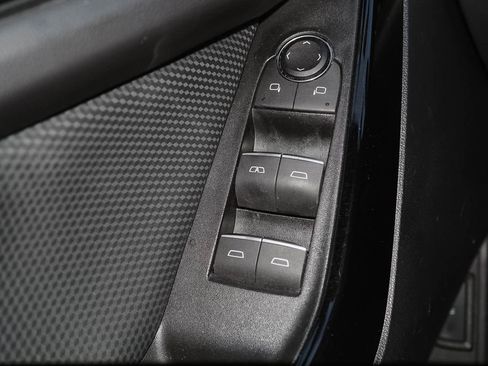 Certified 2025 Chevrolet Equinox RS w/ Safety and Technology Package image 28