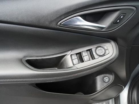 Used 2023 Buick Encore GX Select w/ Sport Touring Package image 12
