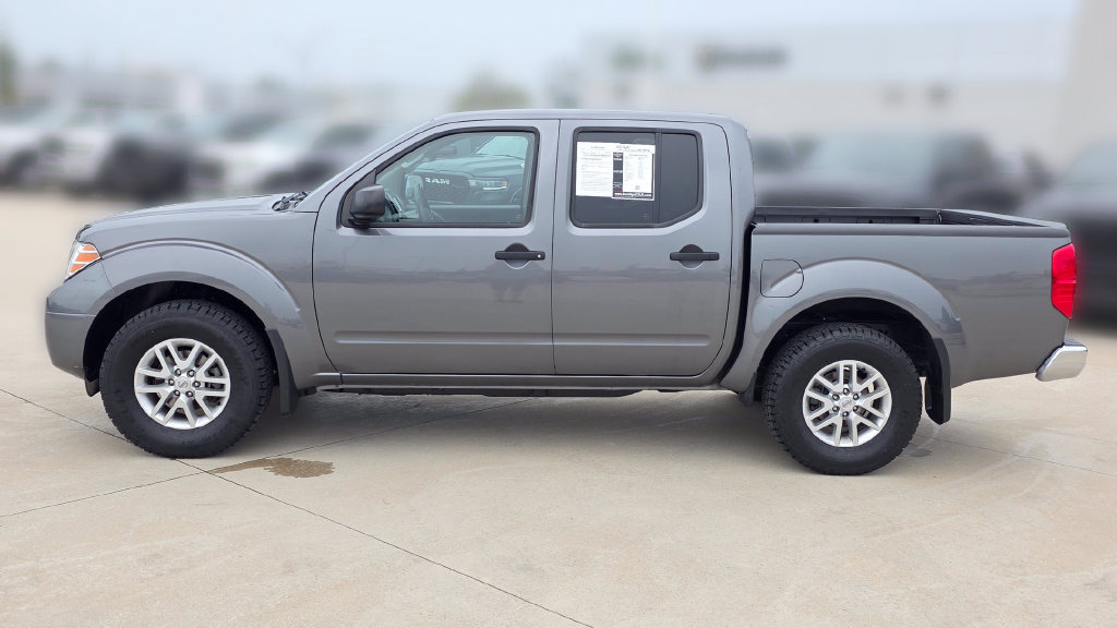 Used 2021 Nissan Frontier SV AWD/4WD image 2