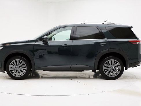 Used 2025 Nissan Pathfinder SL w/ SL Premium Package image 6