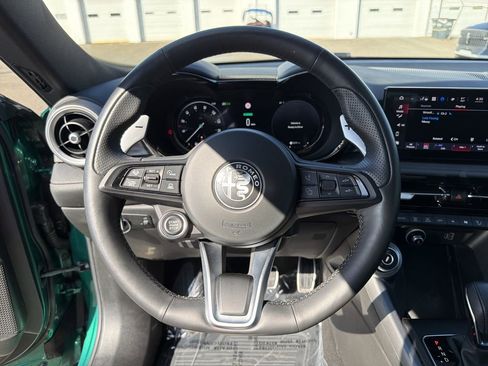 Used 2024 Alfa Romeo Tonale Veloce AWD/4WD image 21