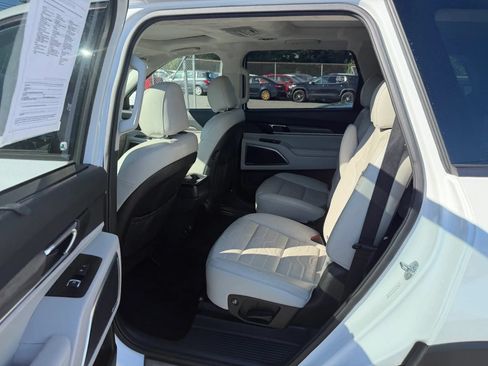 Used 2021 Kia Telluride SX w/ SX Prestige Package AWD/4WD image 16