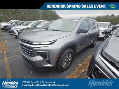 Used 2025 Chevrolet Traverse LT