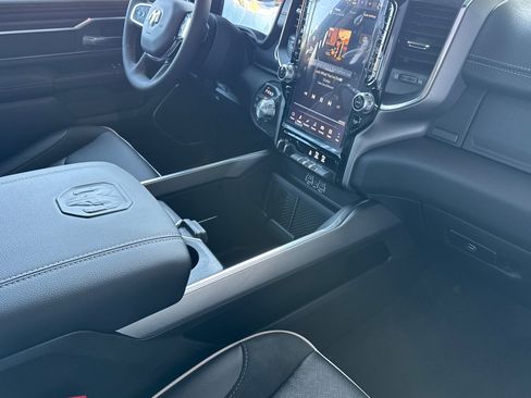 New 2026 RAM 1500 Laramie AWD/4WD image 14