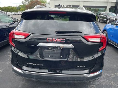 Used 2022 GMC Terrain SLT w/ Infotainment Package II AWD/4WD image 9