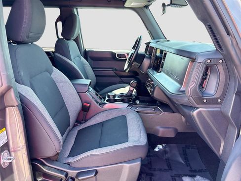 Used 2025 Ford Bronco Big Bend image 28