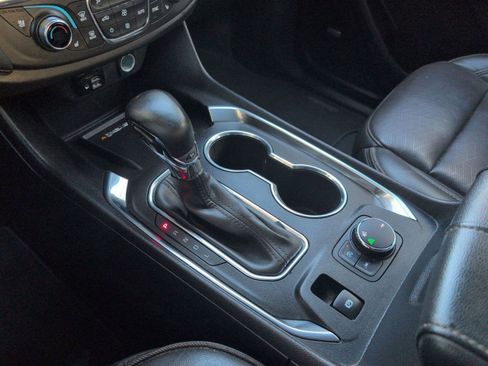 Used 2023 Chevrolet Traverse High Country image 14