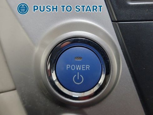 Used 2012 Toyota Prius V Three FWD image 21