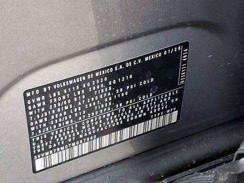 New 2026 Volkswagen Tiguan SE image 16