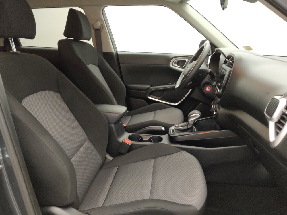 Used 2024 Kia Soul LX w/ Option Group 015 FWD image 21