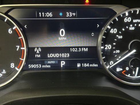 Used 2023 Nissan Rogue SV image 3