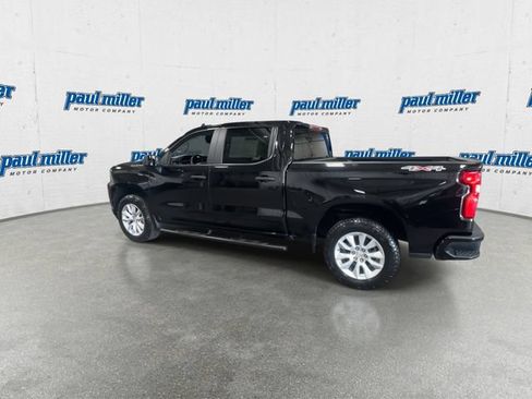 Used 2020 Chevrolet Silverado 1500 Custom w/ Custom Value Package AWD/4WD image 8