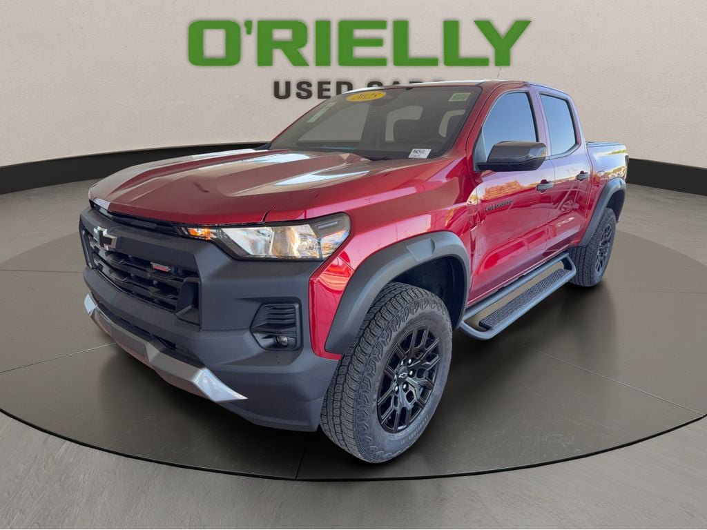 Used 2025 Chevrolet Colorado Trail Boss AWD/4WD image 1
