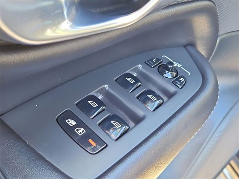 Used 2022 Volvo XC90 T6 Inscription w/ Advanced Package image 30