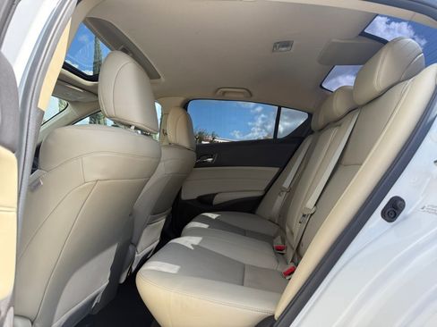 Used 2017 Acura ILX w/ Premium Package image 15