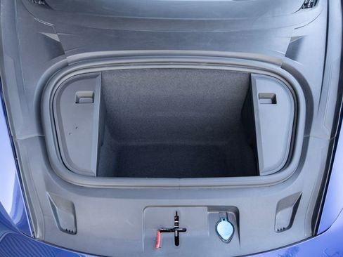 Used 2022 Porsche Taycan Turbo S image 36