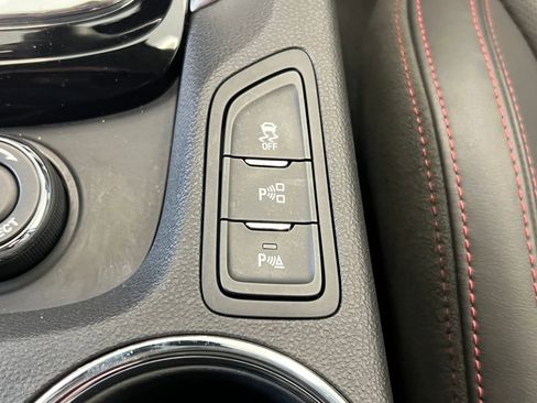 Used 2016 Chevrolet SS image 27