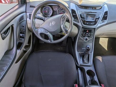 Used 2016 Hyundai Elantra SE w/ Option Group 02 image 14