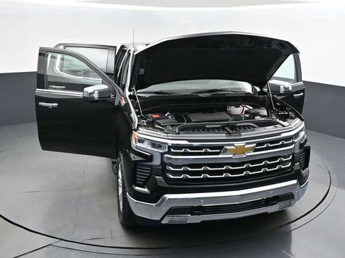 Used 2026 Chevrolet Silverado 1500 LTZ w/ LTZ Premium Package AWD/4WD image 57
