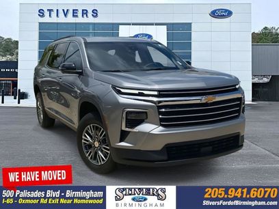 Used 2024 Chevrolet Traverse LT