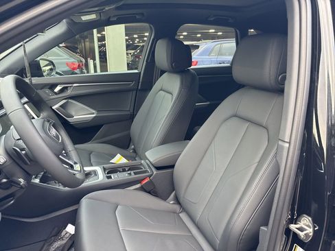 New 2025 Audi Q3 2.0T Premium image 13
