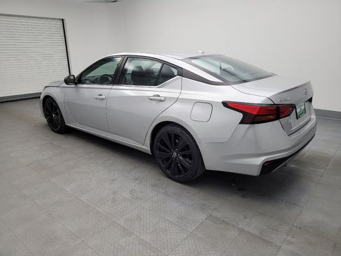 Used 2022 Nissan Altima 2.5 SR image 3