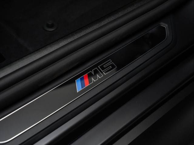 Used 2025 BMW M5 w/ Carbon Package AWD/4WD image 32