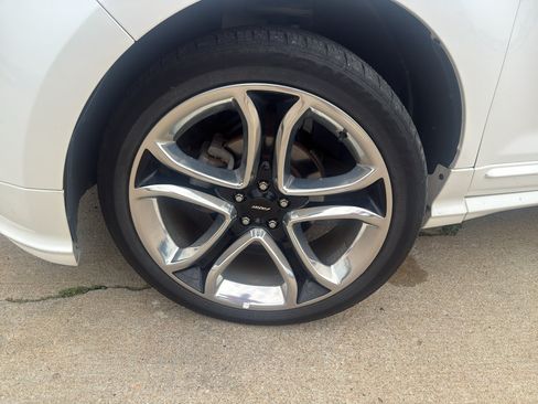 Used 2013 Ford Edge Sport w/ Driver Entry Pkg AWD/4WD image 3