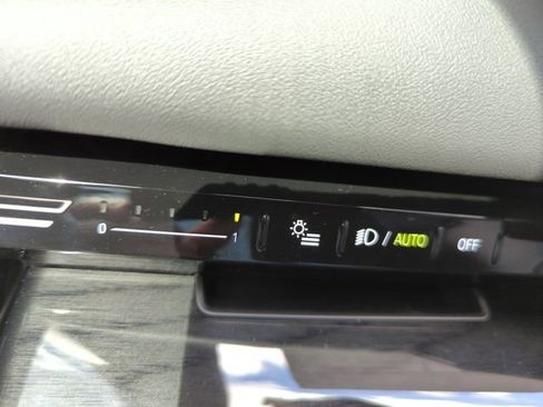 New 2026 BMW 530i w/ Premium Package image 30