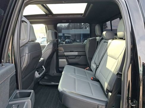 Used 2024 Ford F150 Lightning Lariat image 13