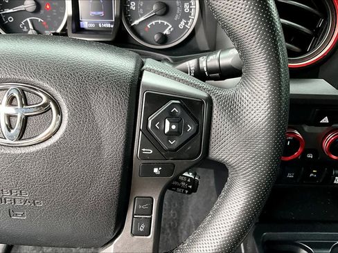 Used 2022 Toyota Tacoma TRD Pro image 25