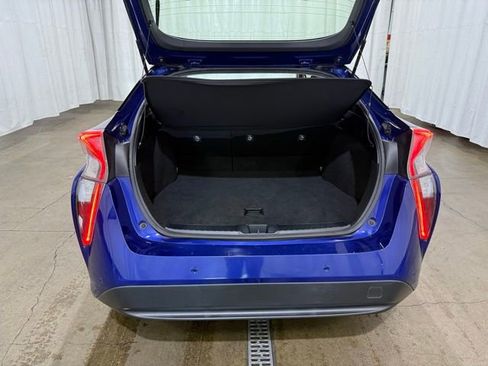 Certified 2017 Toyota Prius Three FWD image 12