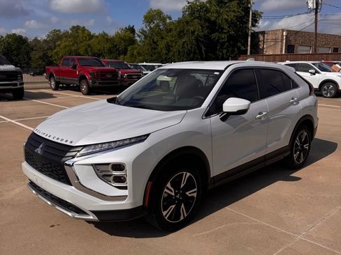 Used 2025 Mitsubishi Eclipse Cross SE AWD/4WD image 3