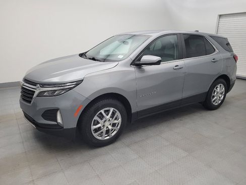 Used 2023 Chevrolet Equinox LT AWD/4WD image 2