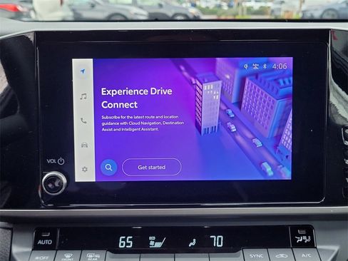 Used 2025 Toyota Camry SE image 16