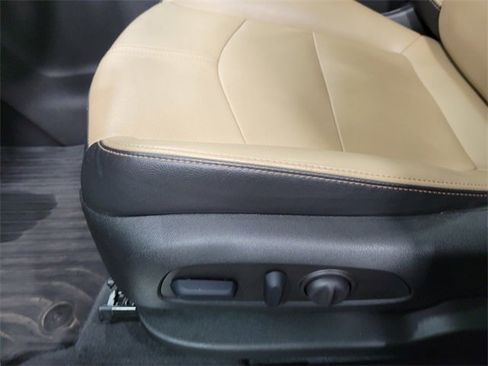 Certified 2023 Chevrolet Equinox Premier image 13