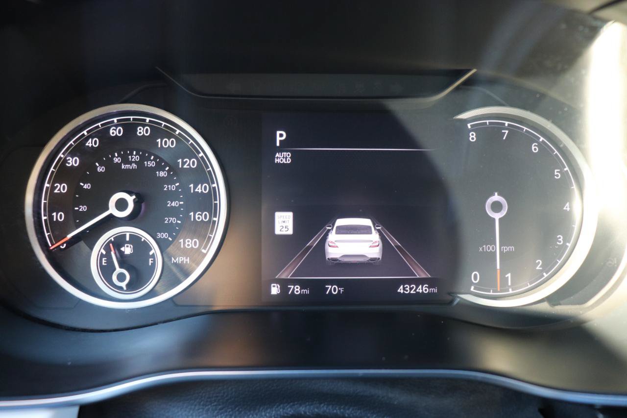 Used 2024 Genesis G70 2.5T AWD/4WD image 25