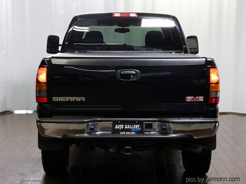 Used 2006 GMC Sierra 2500 SLE w/ Snow Plow Prep Package image 6