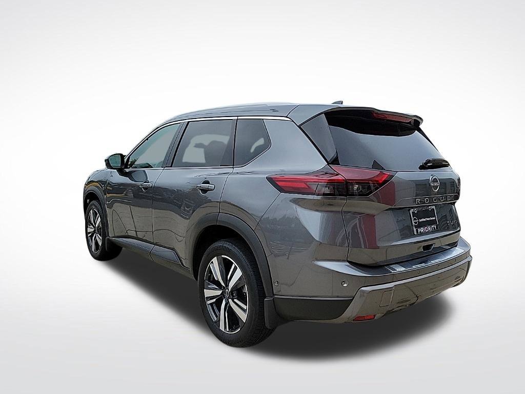 Certified 2024 Nissan Rogue SL AWD/4WD image 3