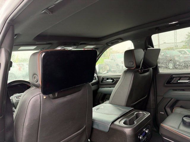 Used 2025 GMC Yukon AT4 w/ AT4 Premium Plus Package AWD/4WD image 24