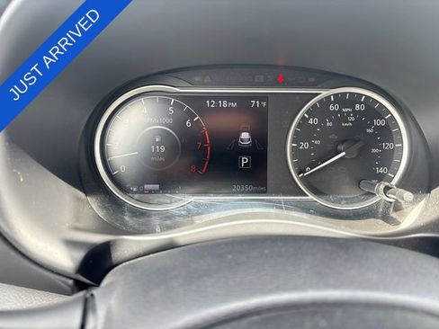 Used 2019 Nissan Kicks SR w/ SR Premium Package FWD image 15