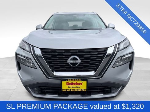 Used 2022 Nissan Rogue SL w/ SL Premium Package image 2