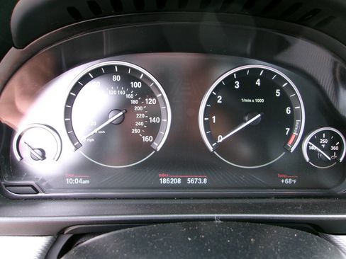 Used 2014 BMW 535i xDrive Sedan AWD/4WD image 10