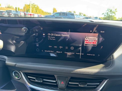 Used 2025 Buick Encore GX Avenir w/ Avenir Technology Package image 22