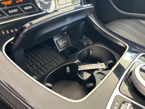 Used 2017 Mercedes-Benz E 300 w/ Premium 1 Package image 44